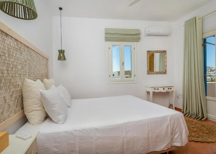 Cycladic Luxurious Maisonette *